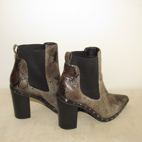 Charles by Charles David Faux Leather Bootie SZ 10 Block Heel - Picture 6 of 7